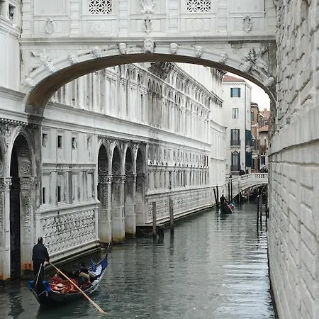 招待所 Canareggio 梅斯特雷